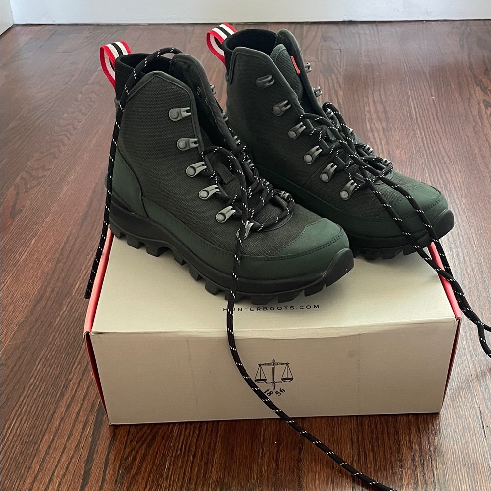 Hunter Dark Green Women's Winter Boots